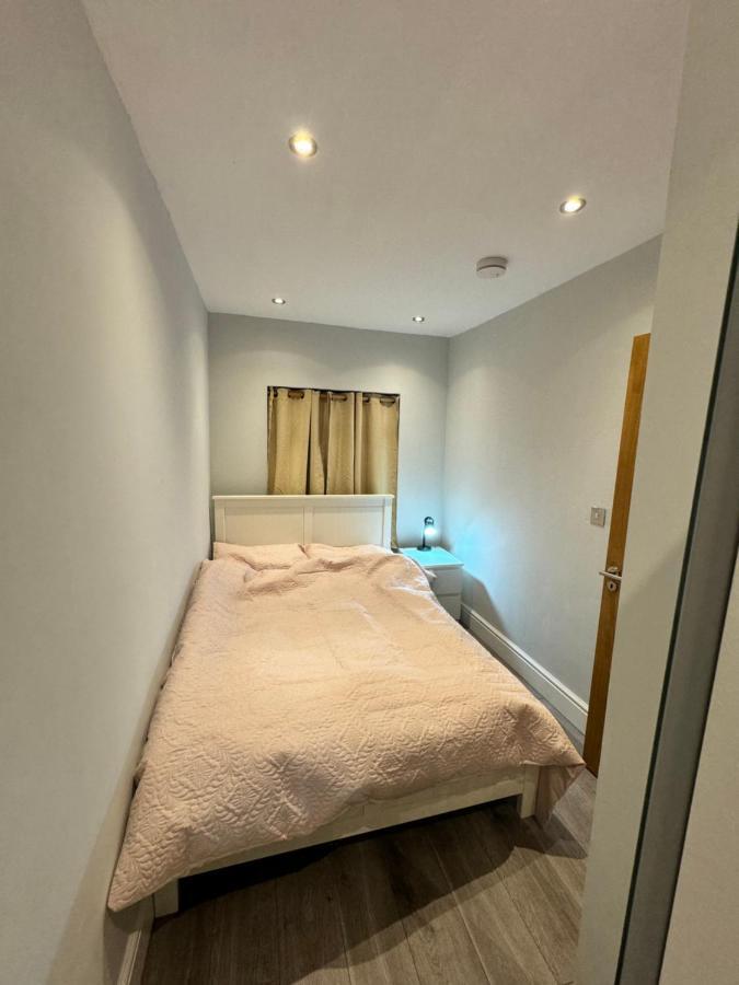 1 Bed With Kitchenette And Bathroom Оксфорд Экстерьер фото