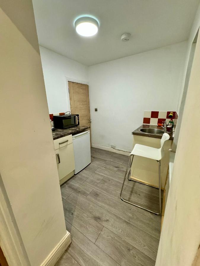 1 Bed With Kitchenette And Bathroom Оксфорд Экстерьер фото