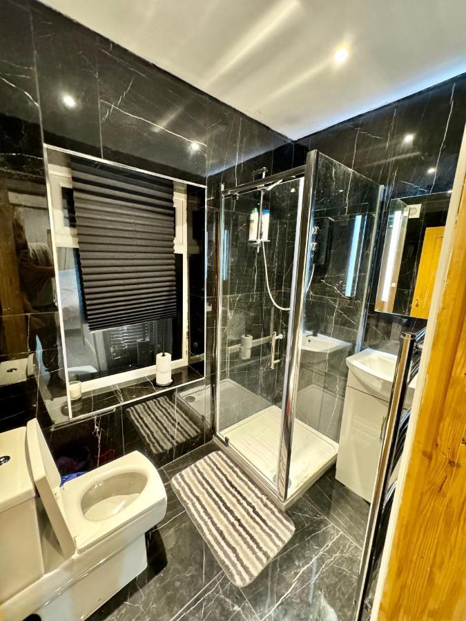 1 Bed With Kitchenette And Bathroom Оксфорд Экстерьер фото