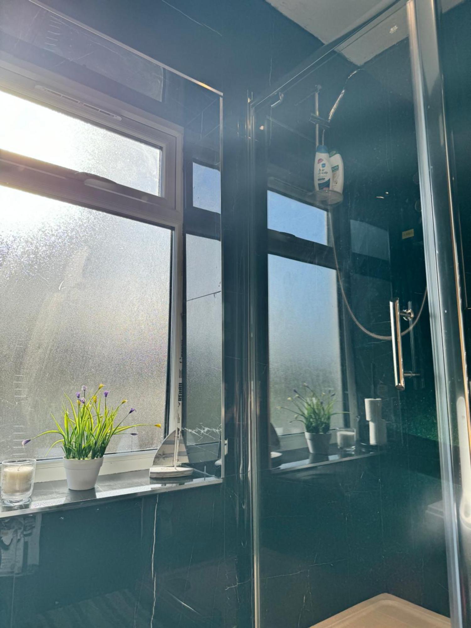 1 Bed With Kitchenette And Bathroom Оксфорд Экстерьер фото